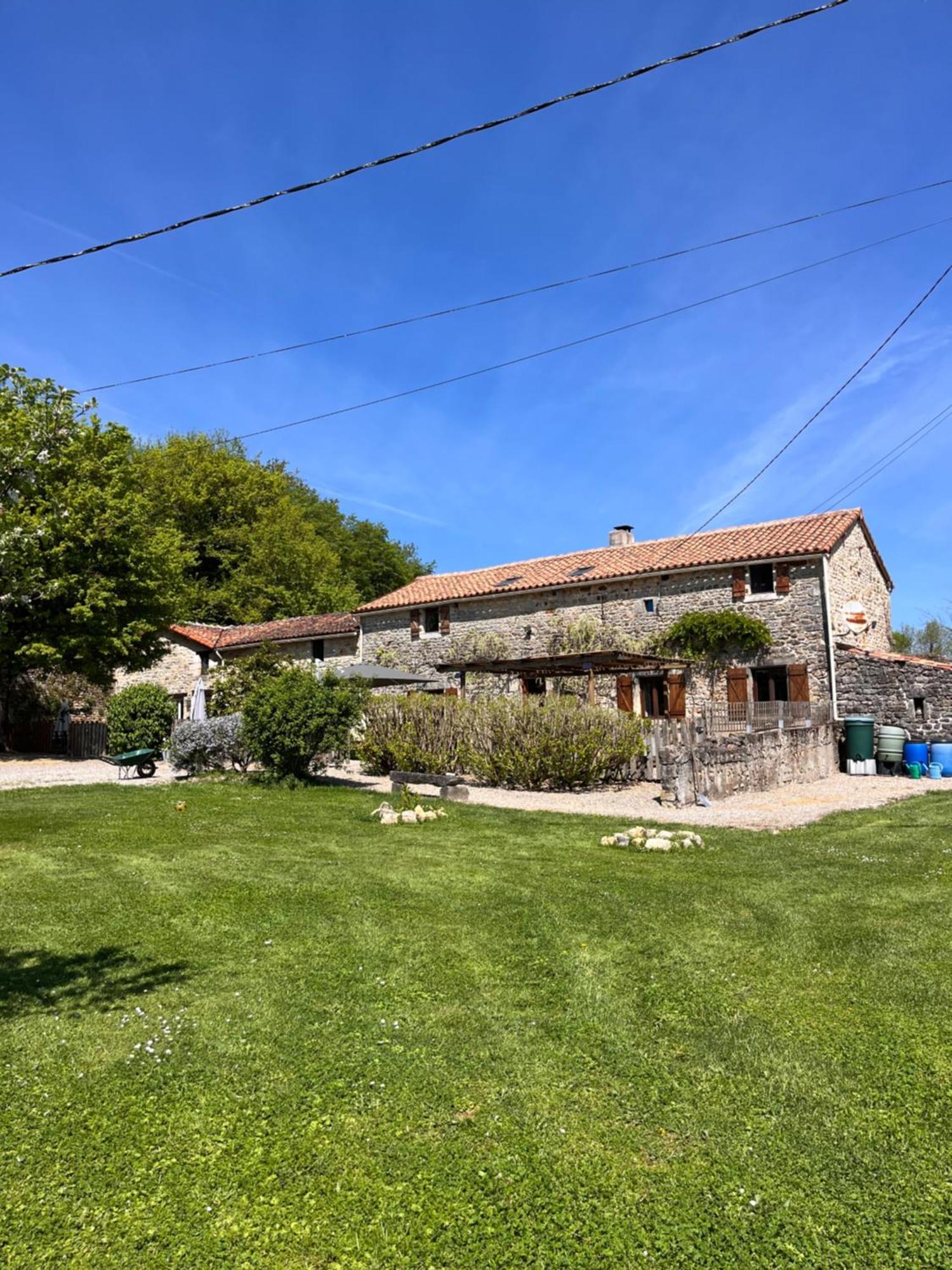 Le Plantier2 Villa Beaulieu-sur-Sonnette Kültér fotó